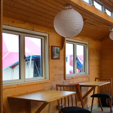 بيت شباب Circus Fantasia *